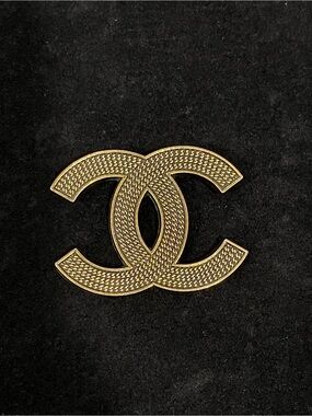 Fashion Jewelry Stamped Gold Textured Interlocking CC Brooch